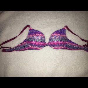 PINK by Victoria’s Secret Push-Up Bra 🖤